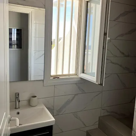 Semesterbostad Helios Thalassa 82 Sqm