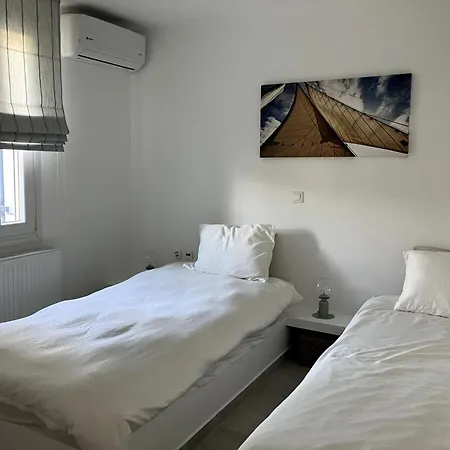 Vakantiehuis Helios Thalassa 82 Sqm Agios Sostis (Tinos)